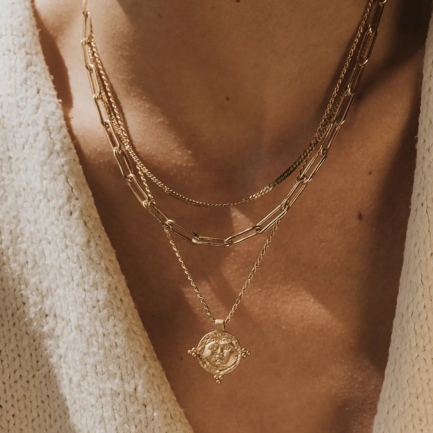 Faye Trinity Pendant Necklace
