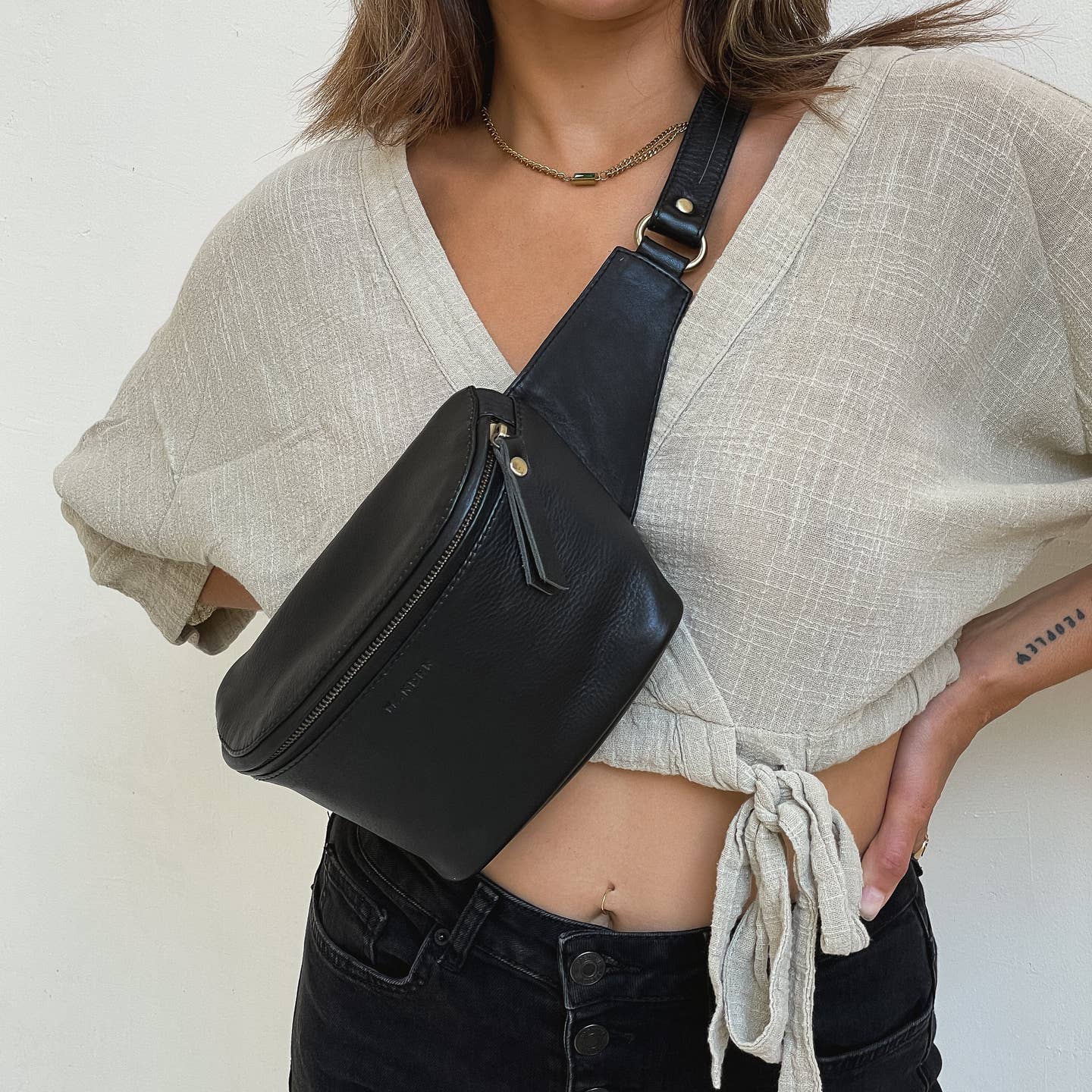 Remy Crossbody